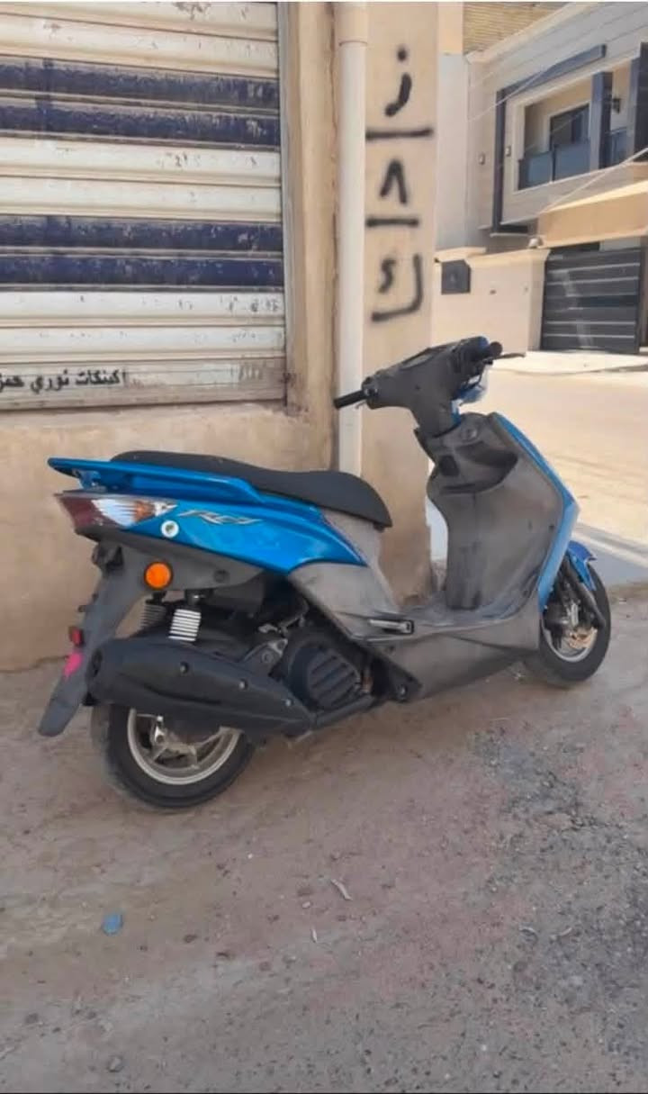 سلام عليكم 
جيتار حديث موديل 2014
الدراجة جديدة بمعنة الكلمة و الدراجة مكفولة كفالة عامة 
الدراجة صارلهة نازلة من الرمبة 4اشهر الدراجة كلة بانزين محسن ابد ما شايفة العادي و الدراجة نكرة بكل وقت 
المكان البياع 
السعر 1600
التواصل علة هاذة الرقم ‭***********‬
خاص ما أجاوب

