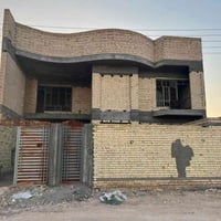 هيكل 300م طابو صرف واجهه 12م بناء طابوق صب درجة اولى يحتوي في الطابق ا...