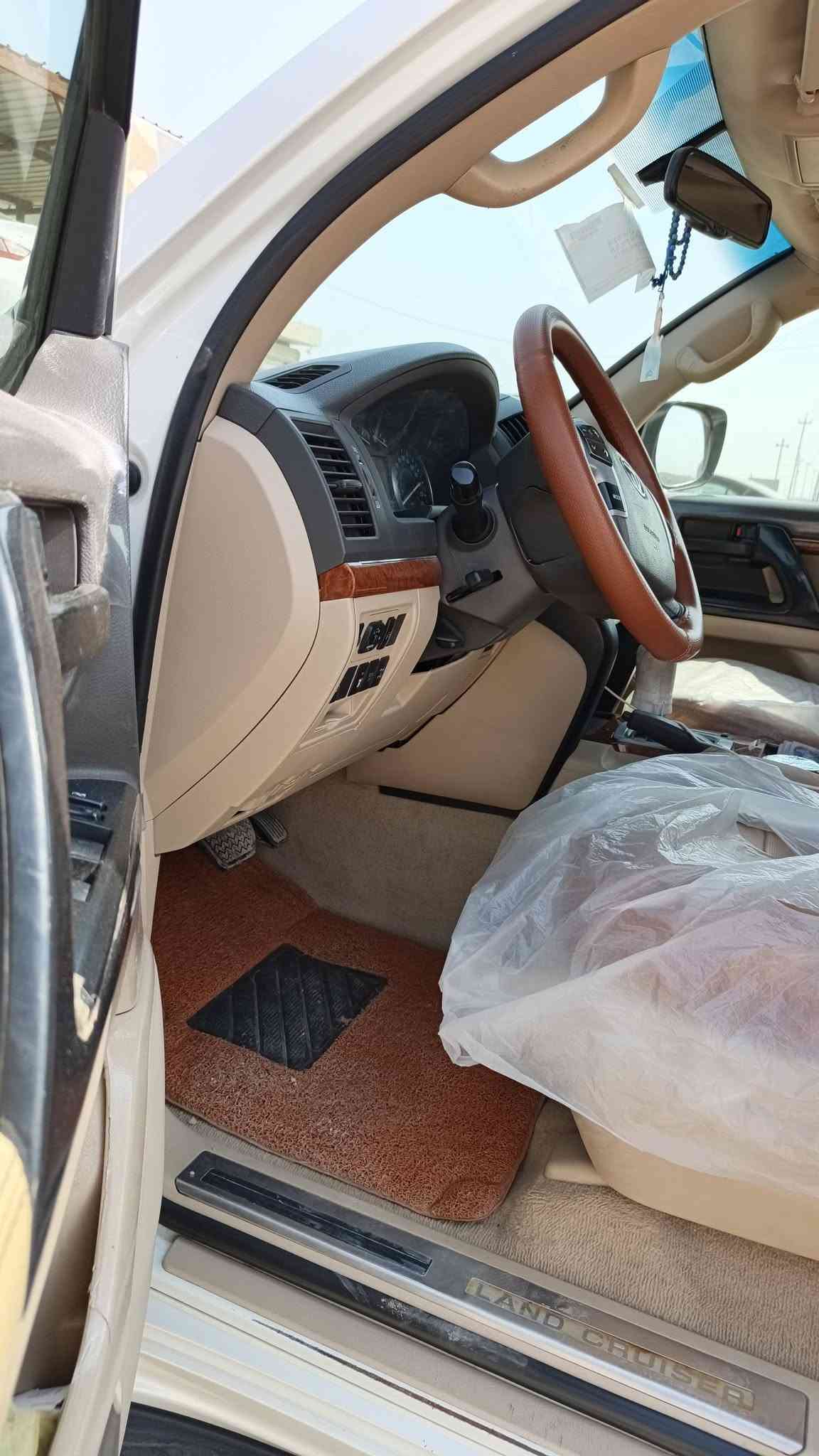 لاندكروزر موديل 2013 تبديل چاملغ امامي والباقي مكفول
و بريم 
(سعر 3شدات 25ورقة)🔥
للاستفسار من خلال الرقم هاتف 
***********
