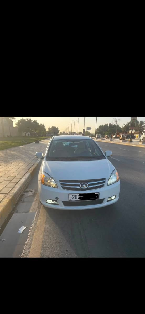 فولكس ٢٠١٣ سيارة نضيفة جديدة خير من الله تراي للبصرة ٦٠ وبيهة مجال ***********
