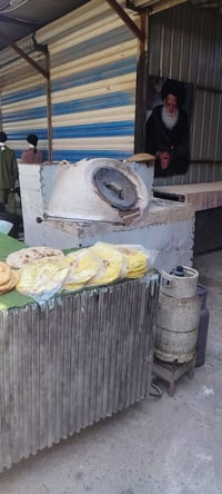 مخبز للبيع بجسر ديالى القديم بسوق الرياض مقابيل مجمع حسين الركابي مجاو...