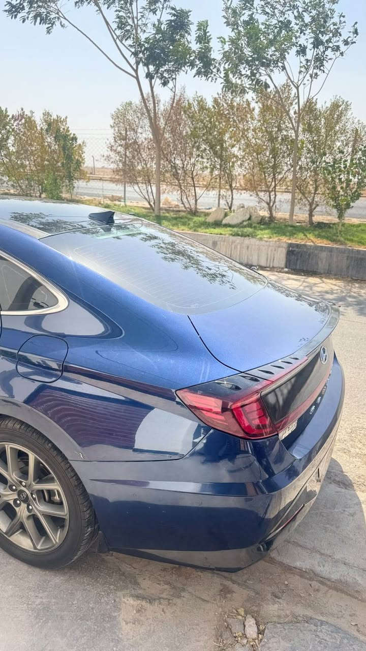 السلام عليكم

سوناتا موديل 2021 فئة لمتدد فول الفول

اعلى فئة بالسوناتا 

  شنو ابالك بيها مواصفات

اوتو بارك تتقدم وترجع بالريمونت 

رقم بغداد باسمي تحويل ثاني يوم حجم المحرك 1600تيربو 

1- بصمة ابواب لمس + تشغيل + صندوق

2- بانوراما ( فتحة سقف ) + بردة سقف كهربائي 

3- دشبول دجتال متغير 3 الوان

4- كشنات جلد

5- كشن كهرباء  2 امامي 

6- كشنات تدفئة تبريد

7- خزن 128 كيكا + ( android auto + apple car play)

8- 4 رادرات امامي وخلفي وجانبي + توقف تلقائي

9- اشاير في المري + نفطة عمياء في المري

10- انارة داخلية مركزيه 13 لون بلادي بيبان ودشبول

11- شاشة الحجم الكبير 12 انج + تحكم عام على السياره

12- سستم صوت BOSE الصوت 12 سماعة و دمام 2

13- لايت امامي 4 عدسات LED بكلايتات لد

14- هاندبريك بصمه + اوتو هولد للتوقف في الازدحامات

15- شاحنة طوارئ شحن سريع

16- منفذ USB امامي خلفي 

17- شفتات في الاستيرن كير ( تبترونك رياضي )

18- نظام المساعده على الاصطفاف

19- نظام الترحيب عنده الاقتراب داخل وخارج السياره
 

20- 4 وضعيات قياده + تغير اللون في الدشبول 

21- نظام تحديد المسار 

22- مثبت سرعه 

23- نظام مستشعرات في الباب من تنفتح الباب تتوقف السياره 

24- تبريد السياره بيانو 

25- كيجات الكتورنية

26- كير 8 نمر دبل گلج

27-  خمس كامرات

وبيها بعد مواصفات 

حادثها موضح السونار 

للاستفسار:***********

ملاحضه متواجد فقط على الرقم التالي والواتس اب النجف, العراق
