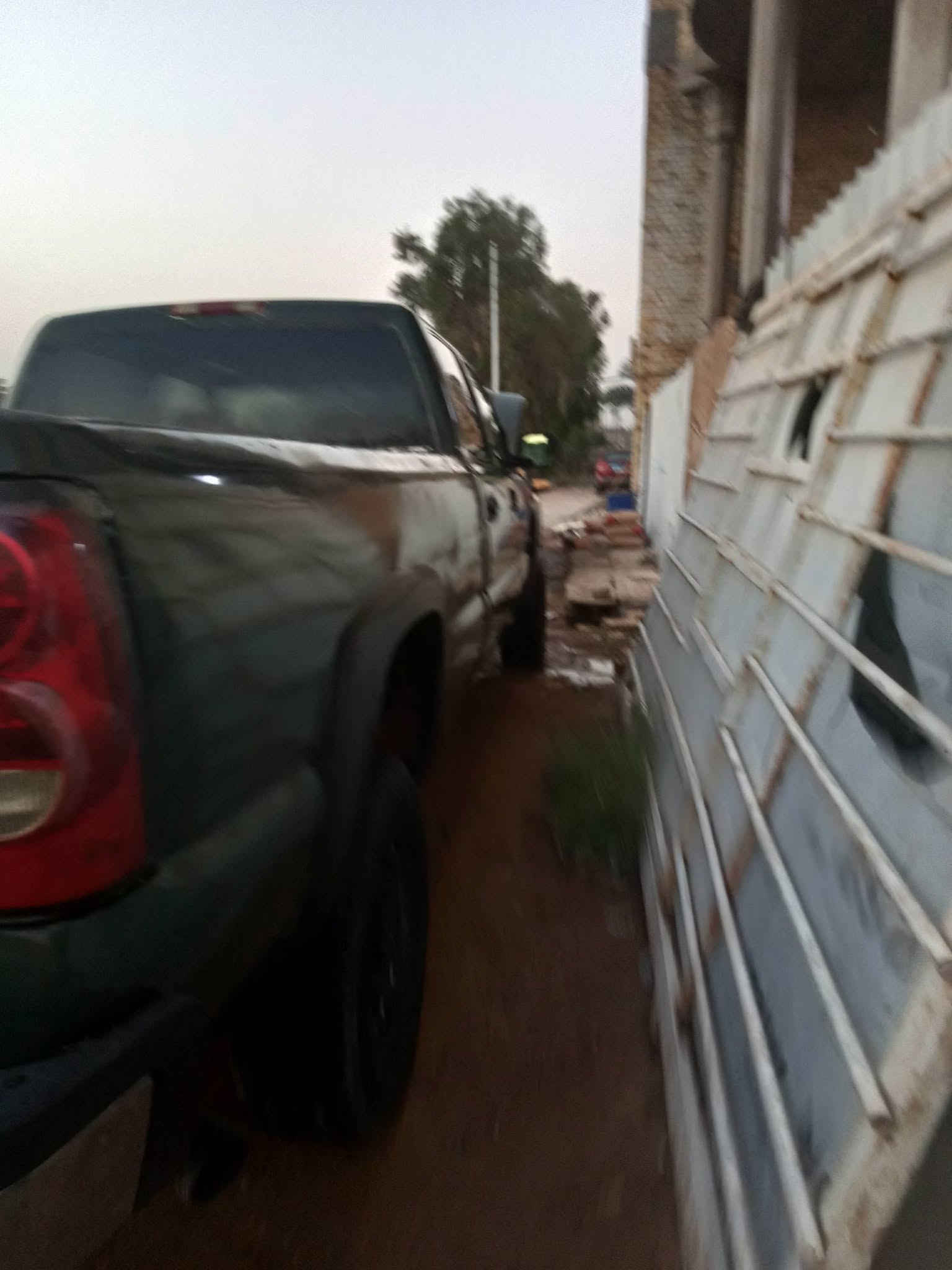 السلام عليكم سلفادور 
موديل ٢٠٠٦ مال مزاد سيارات حرس الحدود
السيارة جاهزة وكاملة مابيهة اي نقص 
صدر جديد 
كهرباء كلهة شغالة
مكينة بلاد كير بلاد 
مكينة ٨ سلندر ٨ براغي
 بنيد تبريد
مكانهة بغداد 
السعر ٥٥ ورقة
***********
