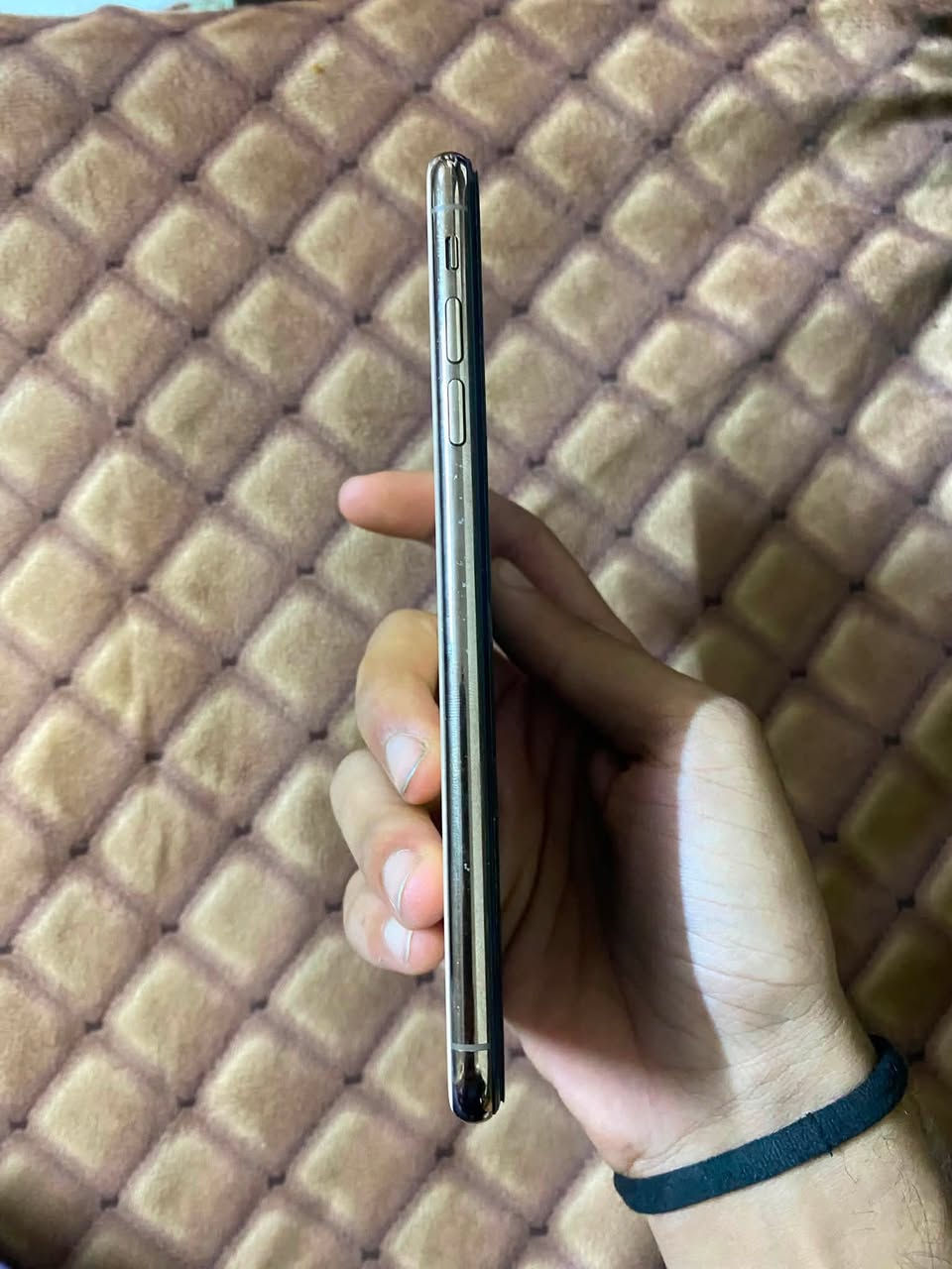 السلام عليكم x max s للبيع  ذاكره 256 نموذج M اخو الجديد هاي الكسور بلزكه مبدل فقط بطاريه وجديده عنوان بغداد حي العامل سعره 250 وبي مجال
واتساب ***********
