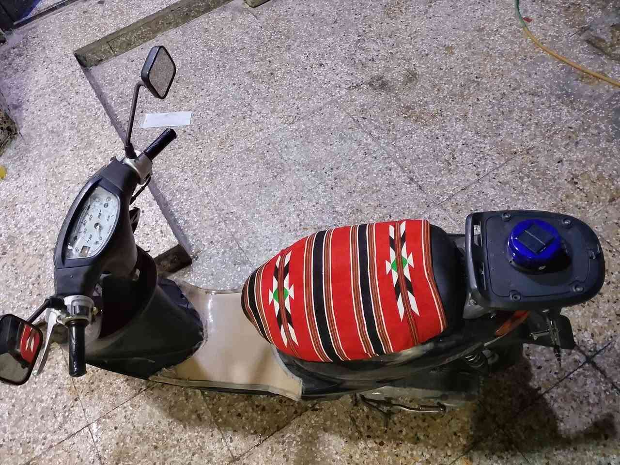 السلام عليكم عصفوريه للبيع او مراوس مكينه نضيفه شلعه ومعدل تخبل كفراتها نضيفه شوف العين السعر 200 
المكان بغداد مدينه الصدر 
***********
