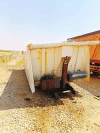 شاحنة • معلومات ناقصة