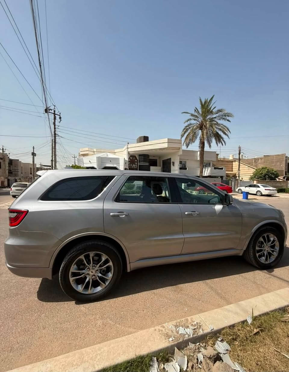 دورنكو  GT موديل 2019
رقم بغداد بأسمي 
مكينة V6 3600 
ماشية 40mi حقيقي  
حادثها بنيد فقط ملاونين الجاملغات الامامية 
مكفولة من الشاصي واللغد 
مواصفات الجيتي معروفة 
السيارة جديدة بمعنى الكلمة 
فول عدا الفتحة 
مكان السيارة بغداد السيدية 
للأستفسار 
***********
