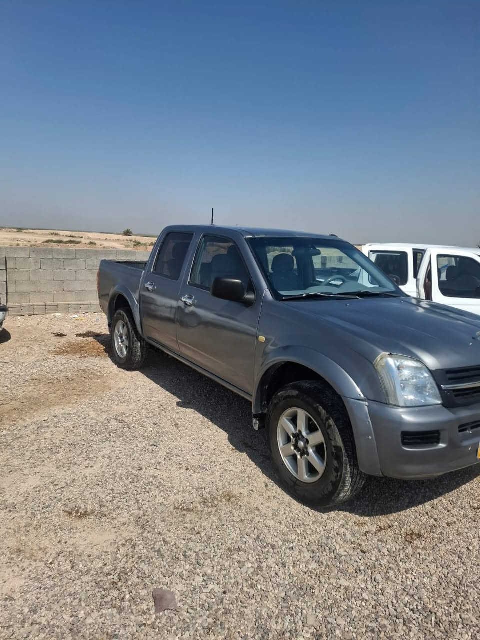 شوفر ليت لوف ✨ موديل ٢٠٠٥ 
🔹 كير ومحرك أكسن مكفول
🔹 السيارة فول الفول رقم بابل 
💰 السعر: 65 ورقة
🔸 يوجد مجال قليل جداً 
📞 للاستفسار والتواصل: ***********
