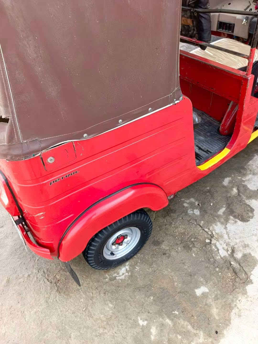 مديل ١٨ • نص مصبوغ • تاير جبلي