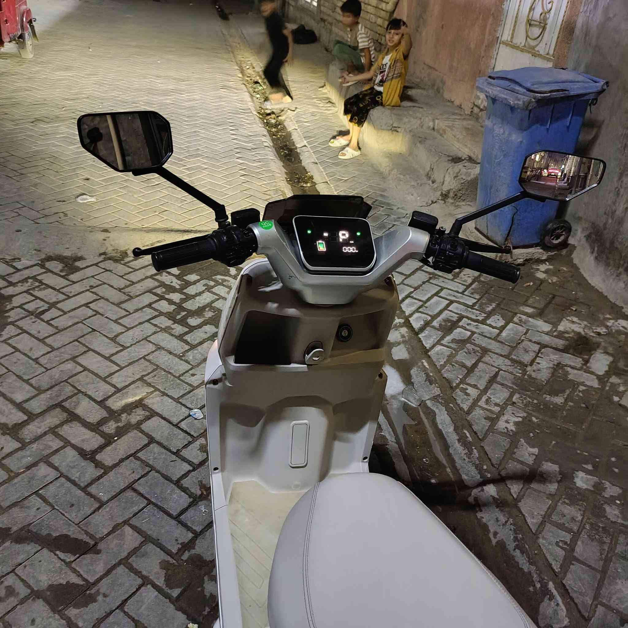 دراجة شحن • نضيفه • مثبت سرعه