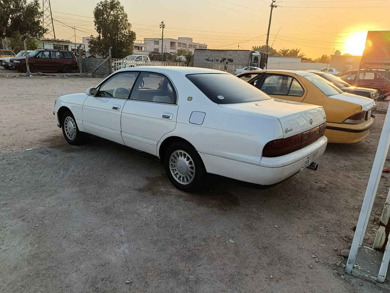 سلام عليكم سياره بطه لبيع مديل 93 مشروع سنويه ل 30 رقم نجف دولي مكينه كير جدد مكينتهه 3000 حداديه جديده تخم تاير جديد السياره عده التبريد مو شغال مكفوه كص وضربه وصوليات كهربايات من الطول لطول شغاله سياره جاهزه مراوس عادي مكان السياره نجف كوفه السعر 58 وبيهه مجال  ‏‪***********‬‏

