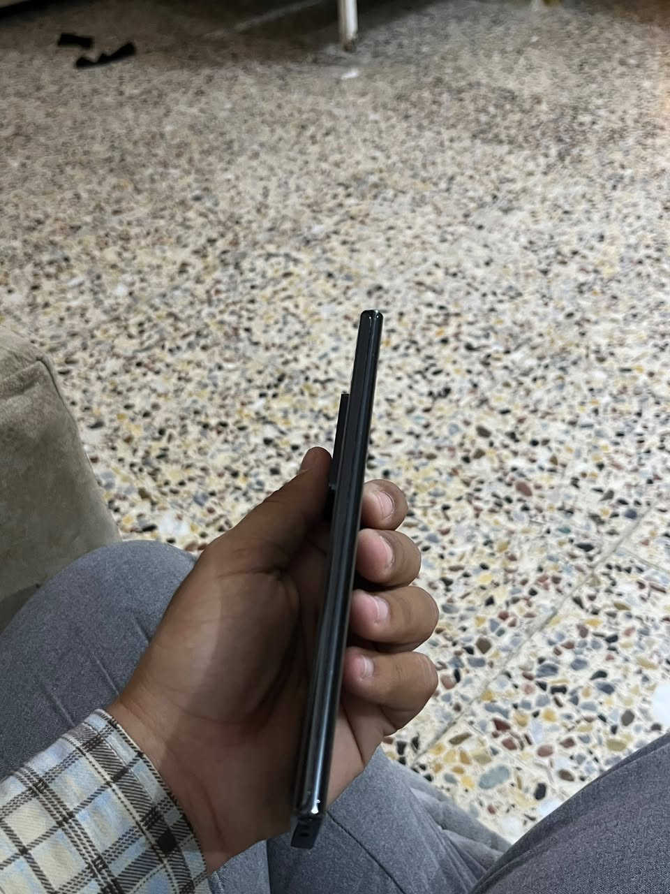 سلام عليكم نوت ٢٠ الترا للبيع
سعره ٢٢٥ وبي مجال 
تفاصيل اكثر اتصل ***********
مكاني حله مركز
