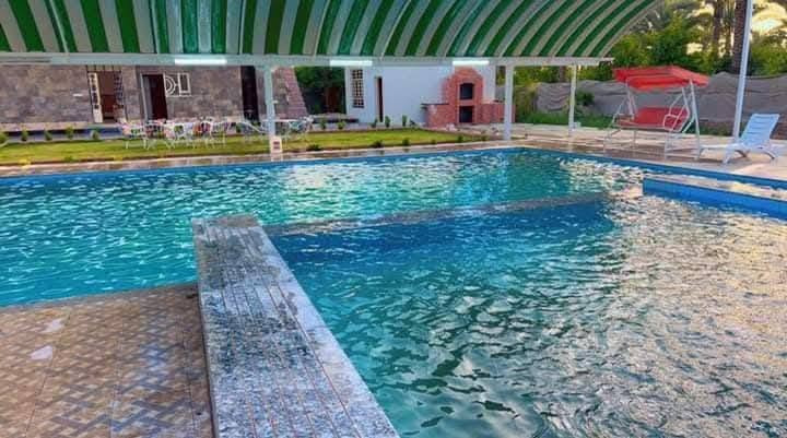 السلام عليكم  📍موقع بلد
يتوفر لدينا حجز مزرعه طيلة ايام الاسبوع 🌴🌳

⭕️ يوجد لدينا نظام شفتات
-يبدا الشفت النهاري من الساعة 10 صباحا الى الساعه 6 مساءاً
-يبدا الشفت المسائي من الساعة 8 مساءاً الى الساعة 8 صباحاً
📍للحجز و الاستفسار يرجى الاتصال على الرقم التالي:
***********واتساب
موثقه بتطبيق اجرلي
