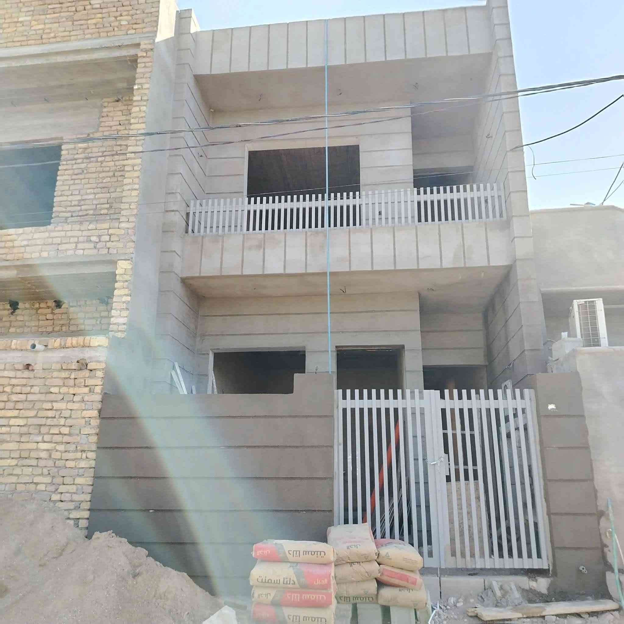 سلام عليكم يتوفر كادر لباخين لعمل الجص والبياظ ولخ اسمنت لتواصل اتصل عل رقم ***********  غايتنا اتقان العمل ارضاء الزبون مواقع العمل خانقين
