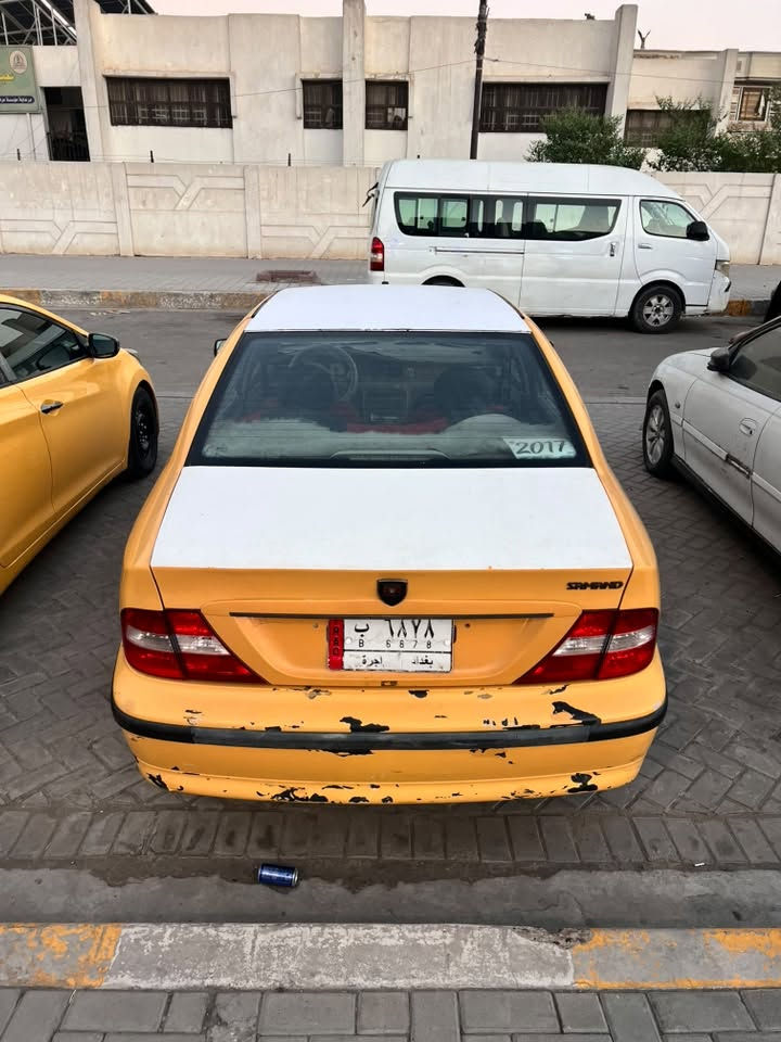 السلام عليكم 
سمند 2011 
مكينه تبخير 
كير مكفول 
تبريد منضومة جديدة 
مكان سيارة بغداد / مدينه الصدر 
السعر 18
عليهه هيئة مال سنه فقط 75 الف على مشتري
الاتصال ***********
