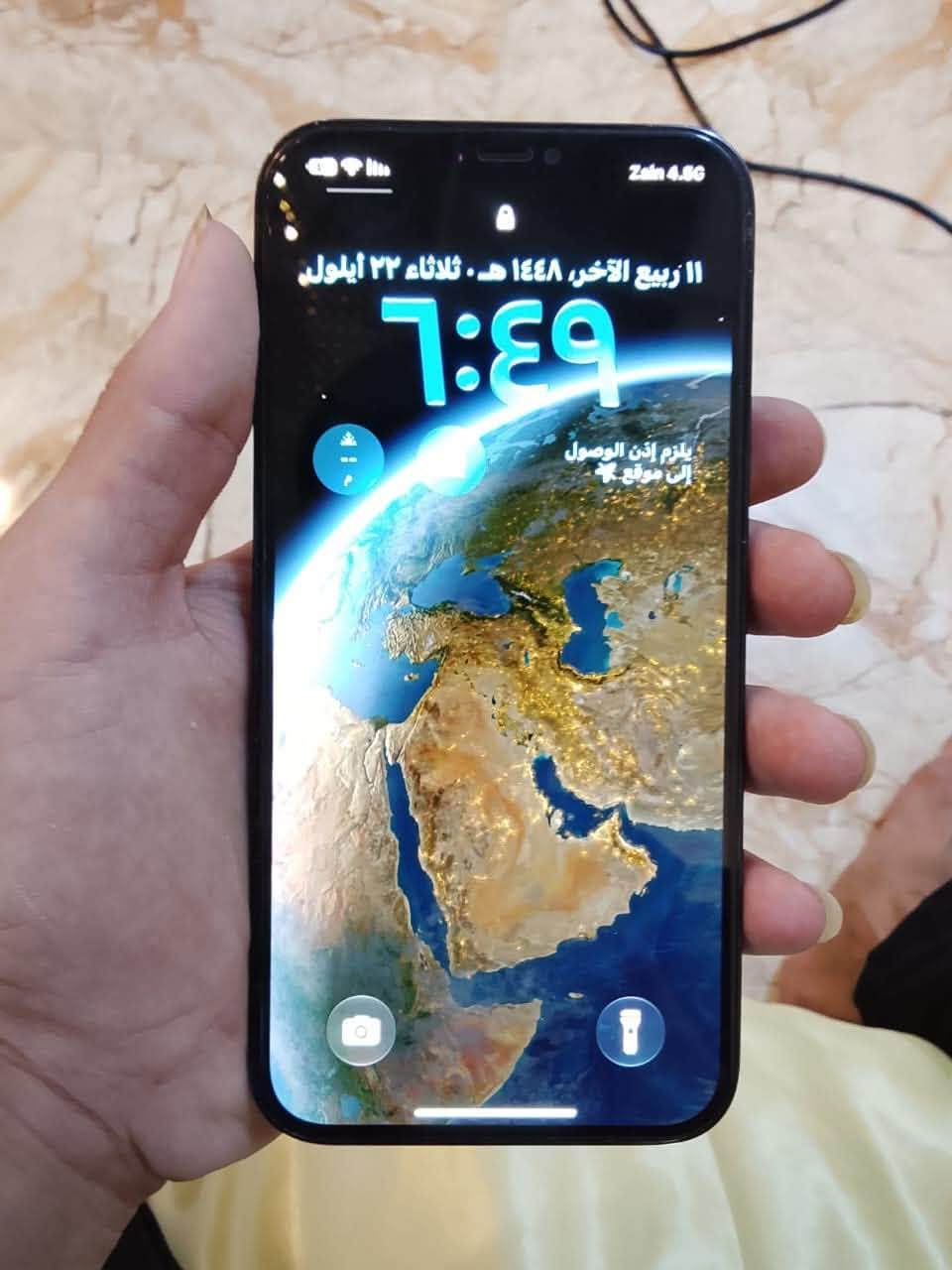 للبيع آيفون ١٢برو ماكس فول مواصفات مبدل شاشة اصلية شرط وضهر بيه شي خفيف ذاكرة ٢٥٦فول  كفر وشاحنة ويا رايده ٤٠٠ول يكسر بسعر يسمع كلام مو حلو تواصل مازنجر و وتساب ***********مكان موصل جانب الأيسر حي الانتصار شارع ٦٠
