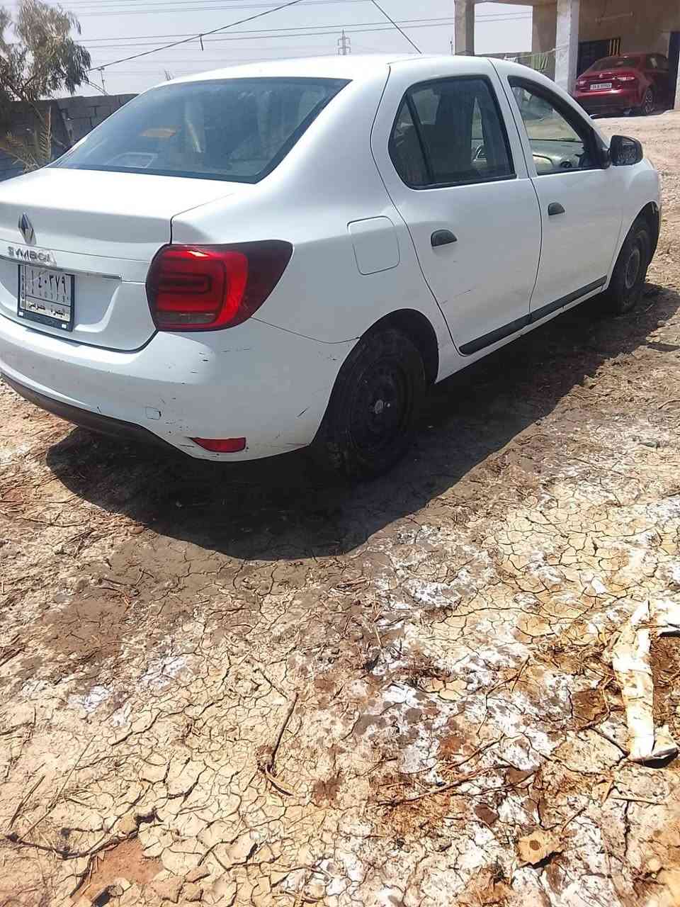 سلام عليكم سياره للبيع رينو موديل 19 وكينه وكير نضيفات سياره ما بيه حادث سياره بلاديه سنويه 26 راعيه ريد تحويل حره سعر 50  وبيه مجال العنوان بصره شعيبه ***********انا مكلف نشر
