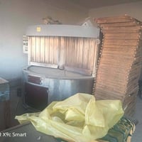 فرن دوار موجود نضيف حيل وربعين طاولي وسله صمون 07831782170 وهذا وأتساب...