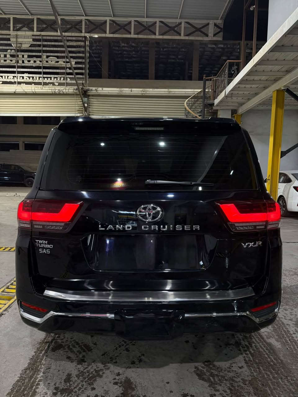 لاندكروز VXR SAS • ٢٠٢٣ • ٨٠٠٠٠ كم