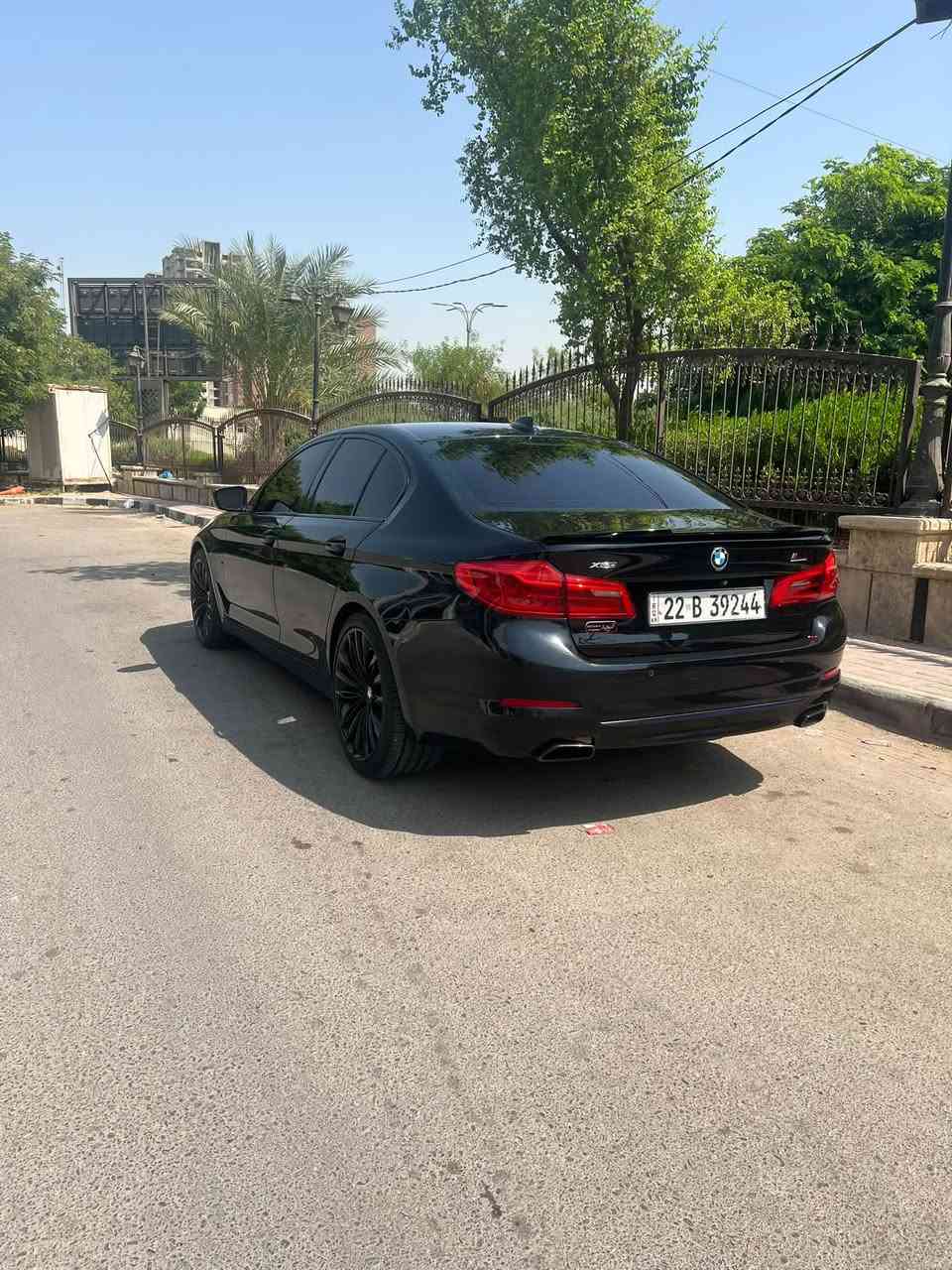 السلام عليكم
للبيع BMW M5 
6 سلندر
مكفوله كفاله عامه
صيانه عامه
كتاب تظليل
رقم ارييل باسمي
السعر 280$
مكاني بغداد السيديه
للستفسار 
***********
