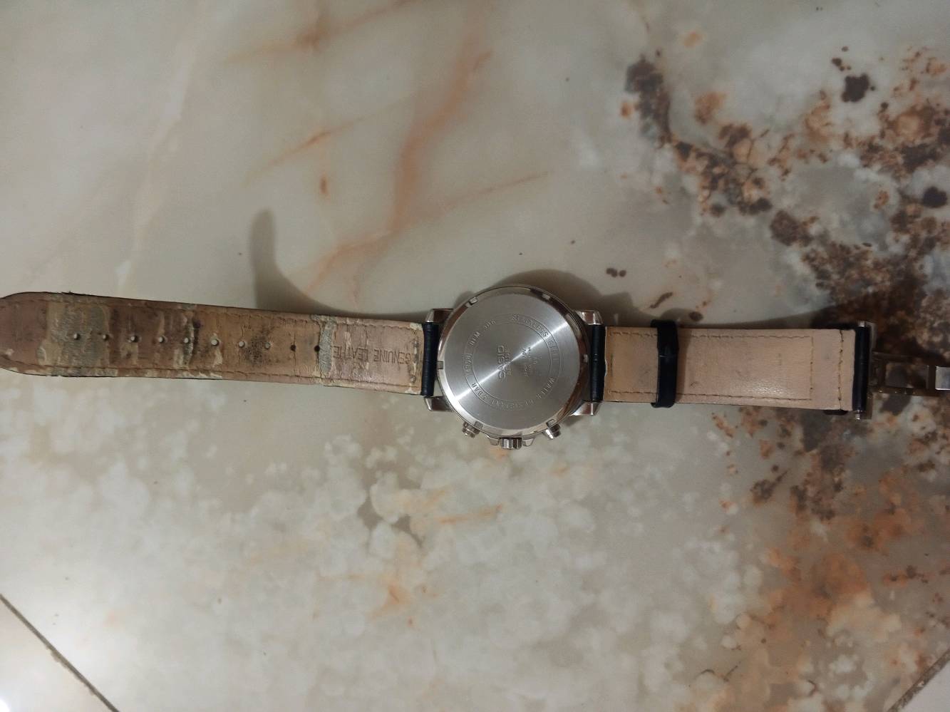 للبيع ساعة كاسيو أصلية شغاله (CASIO BESIDE - BEM-506) مستعملة 
​المواصفات: هيكل ستانلس ستيل | مينا فضي بأرقام رومانية | كرونوغراف | ماكينة يابانية | مقاومة للماء (50m) | سير جلد أسود 
السعر 90 مكاني بغداد يوجد توصيل للحجز واتساب ‏‪***********‬‏ او خاص.