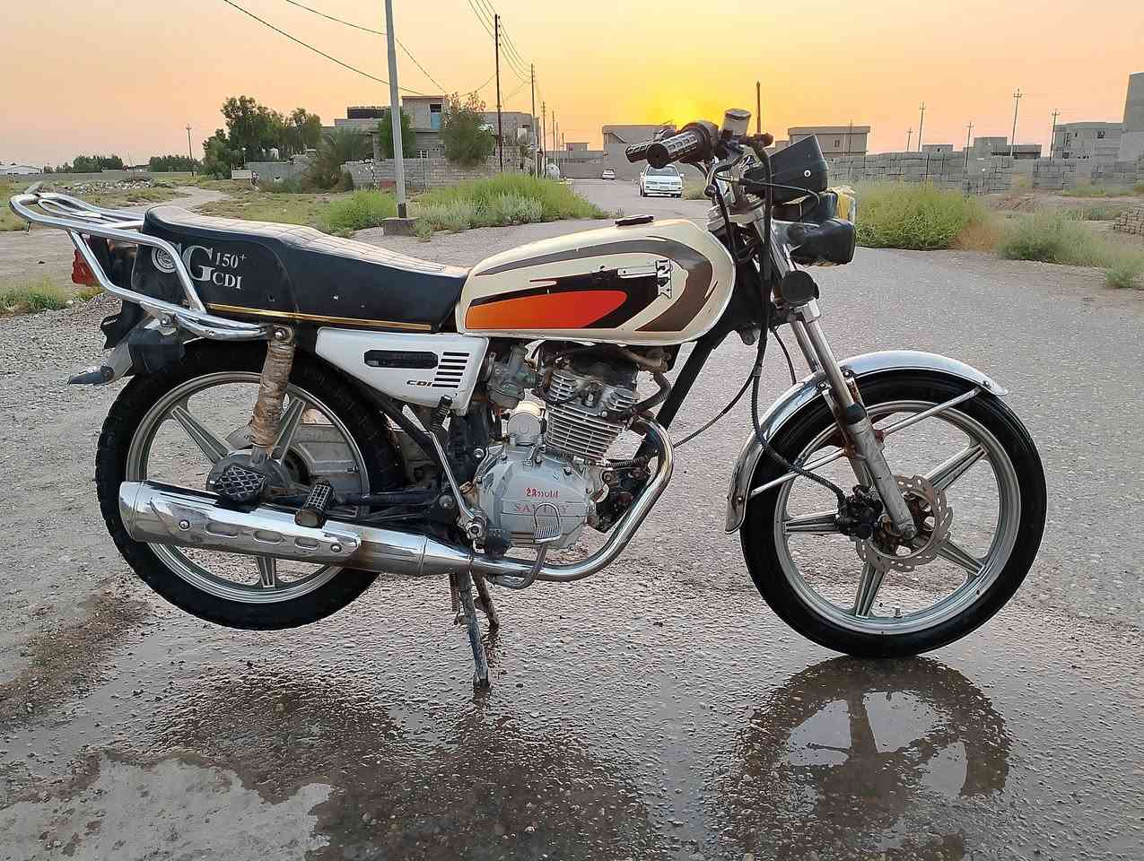 دراجه سيفان موديل 2019 محرك بلادي فول نضافه ونشاط( تشغيل نكره سلف وهندر وكهربايات شغاله كامله)( أوراق اصوليه كرتونيه كامله) السعر( 320)وبيها مجال حك الجيه لاتصال *********** خاص ما جاوب الشراي يتصل السكن ديالى (ناحيه كنعان)
