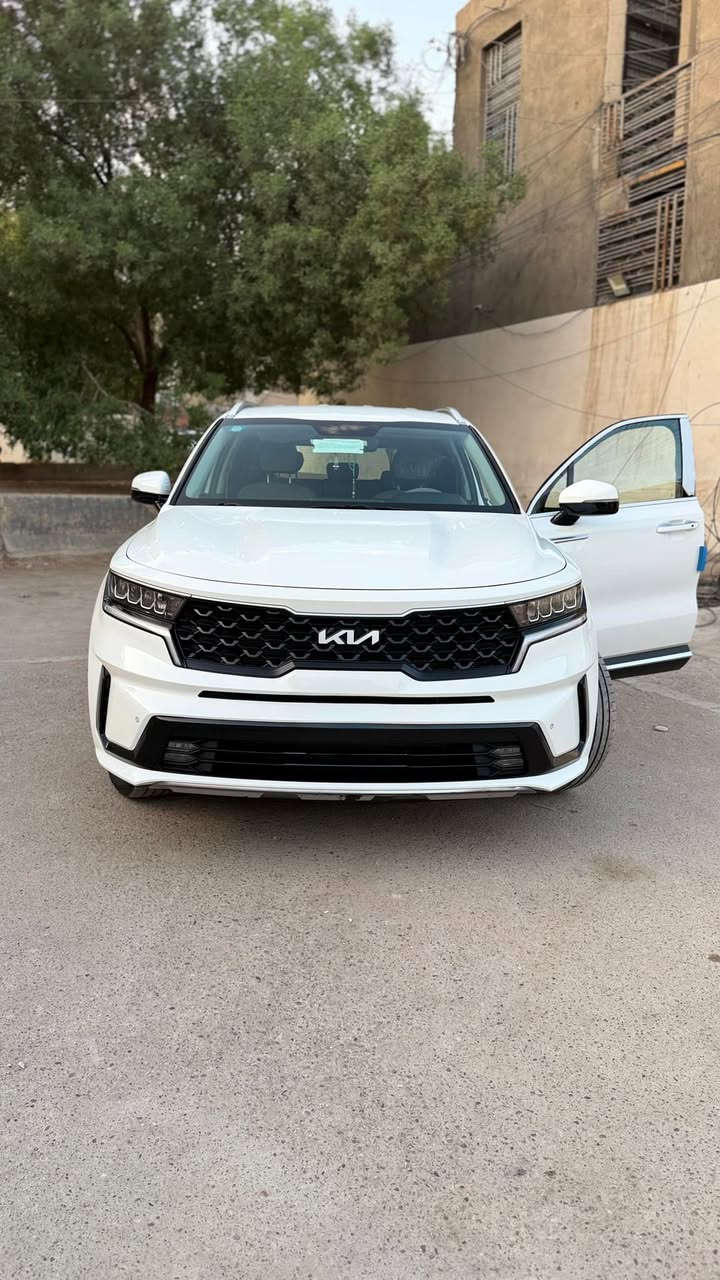 سلام عليكم سورينتو 2023 خليجي كفاله عامه ماشيه (23) محرك 6 سلندر 3500 
  ملاحضه / السياره استخدام شخصي من سنتها ماخذها زيرو  
المواصفات : 
1 كير ماوس 
2 7 راكب 
3 اضائيه داخليه محيطه 
4 تشغيل عن بعد 
5 هندبريك بصمه 
6 كشنات الاماميه كهرباء 
7 تبريد 3 قطع 
8 صندوق كهرباء 
9 لاين 4 عدسات 
10 جي بي اس 
11 اريل نفكشين تحديد خرائط 
12 شاشه كبيره متصله 
13 شاحن وايرلس 
14 بردات ابواب خلفيه
15 شارع ترحيب علامه سورينتو
16 حساسات امامي خلفي
17 مود درايف 4 انضمه كونفرت / أيكو / سمارت / سبورت 
18 تحكم استيرن جهتين 
19 بوب بصمه عدد 2 
عنوان السياره بغداد البلديات 
الرقم / ***********
السعر / 278 بيها مجال حك الجيه
