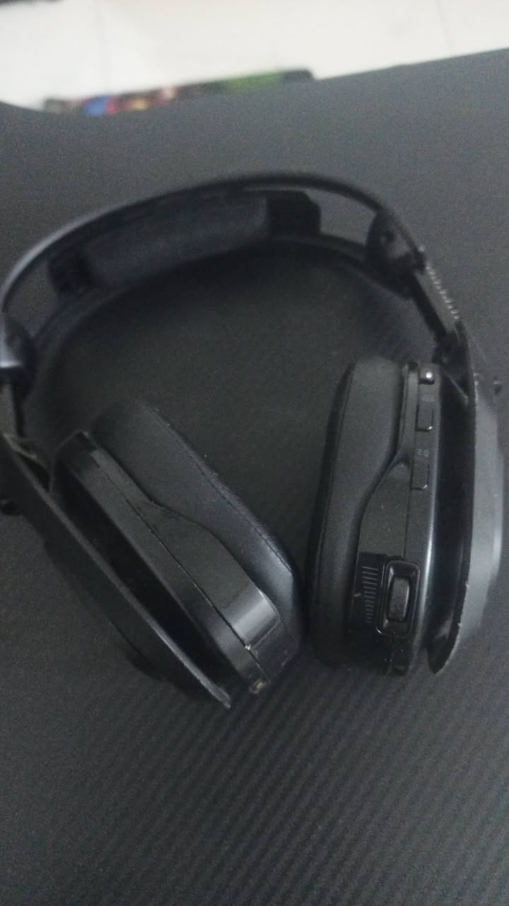 قطع براندات كيمنك قويه للبيع كلمن وسعره سبب البيع اريد اسافر متوفر واتساب ***********.

نص مكتوب في الصور:
- Infinix ZERO X