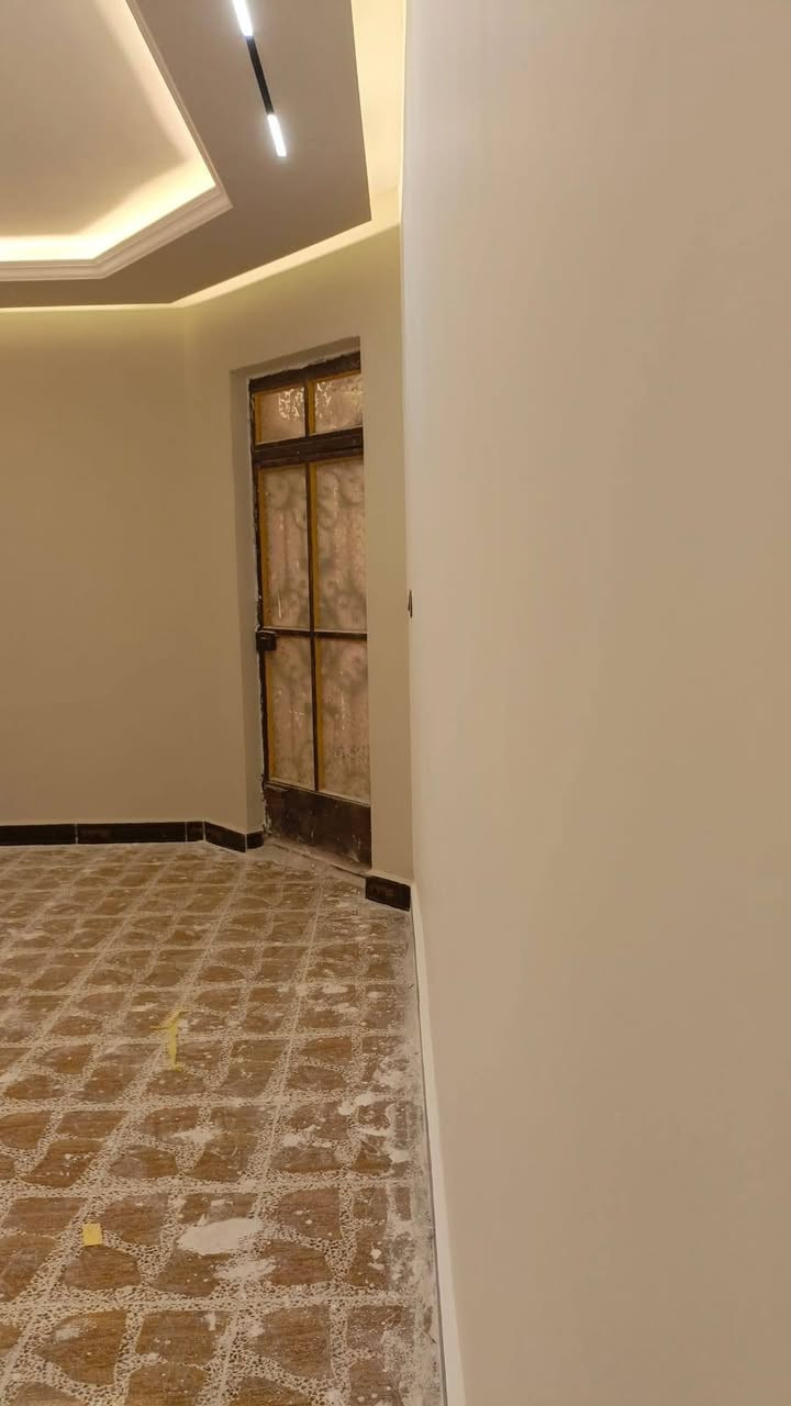 🎨 صباغ وديكورات – شغل نظيف ومرتب
نوفر جميع أعمال الصبغ والديكورات الحديثة، بأجمل الألوان وأفضل التصاميم، مع الدقة والإتقان في العمل.
✅ صبغ داخلي وخارجي
✅ ديكورات وتكيات
✅ شغل مرتب وأسعار مناسبة
📞 للحجز والاستفسار، مراسلتنا على الخاص. او ***********
ذوقك يهمنا، وشغلنا يحچي عنّا ❤️
