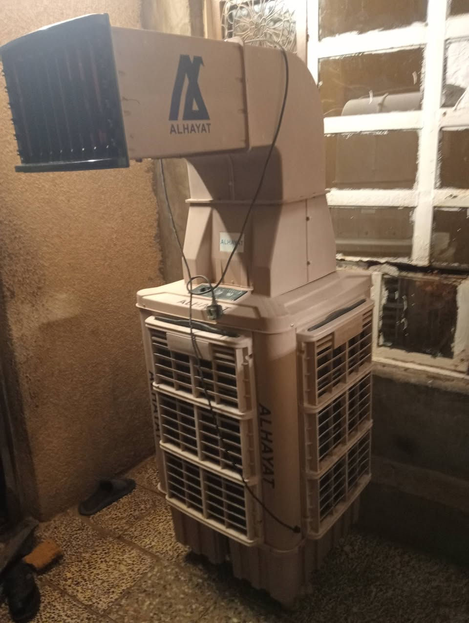 مبردة دكت حجم كبير شقله بسعر 140 وبيهه مجال عنوان بغداد لمشتل حي المعلمين ***********
