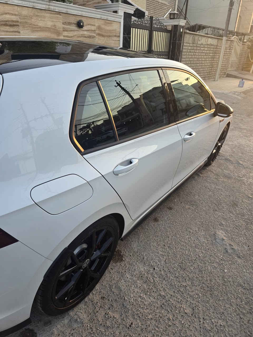 السلان وعليكم كولف gti 2024 كير عادي فول مواصفات بدون صبغ فقط ذيل الجاملغ صبغ على كد شبرين بدون تبديل رقم اربيل جديد وهزة جديدة وفحص جديد قبل يمين ترقمت اي استفسار الاتصال *********** السعر مناسب السيارة باسمي تحويل مباشر وماشية ١١ الف فقط
