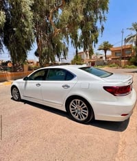 لكزز 2014سيارة خليجي بيها طختين بصيطات بالجامرلغ الامامي صفحة السكن ال...