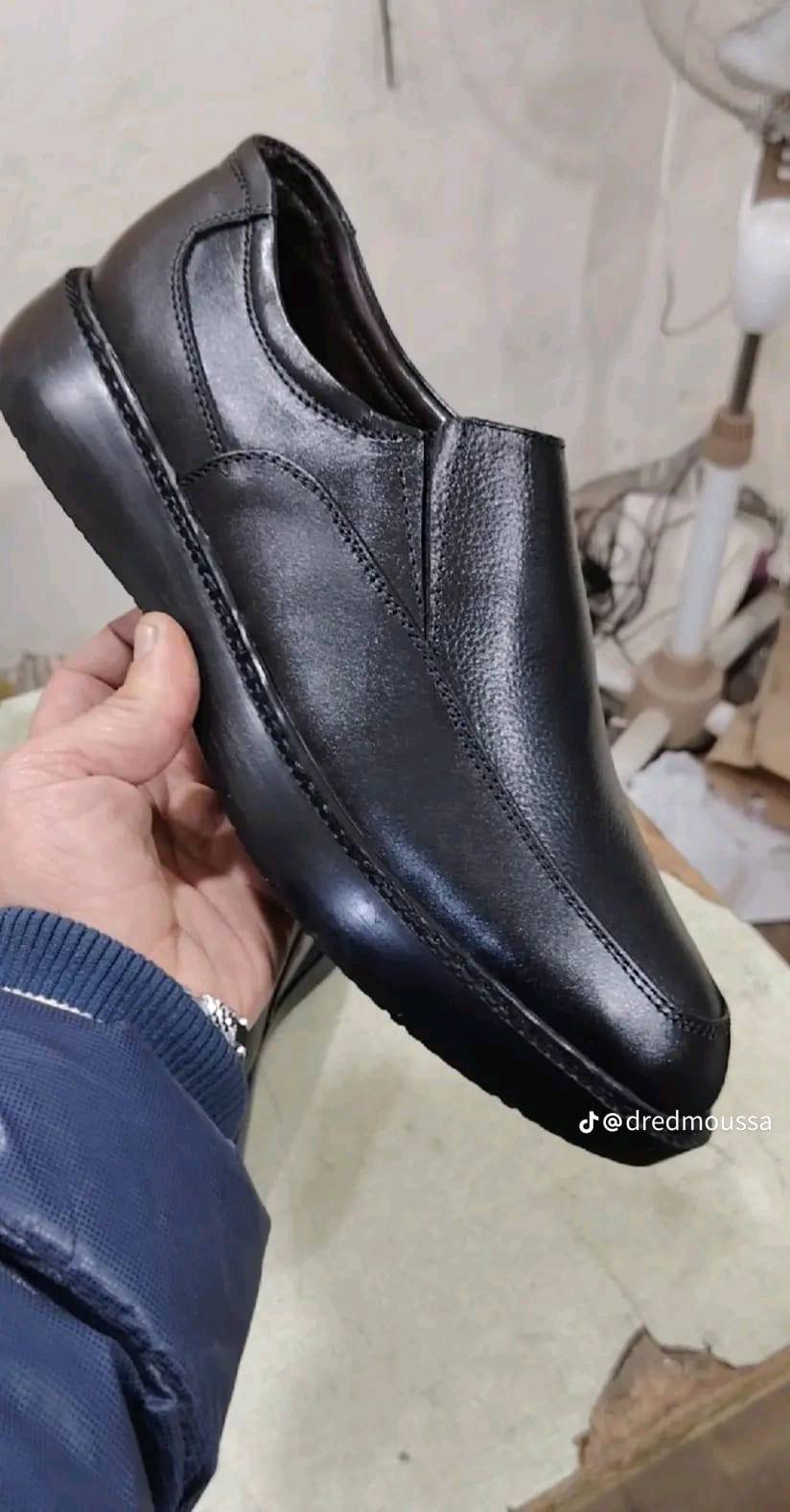 معمل • احذية • ساحه الوثبة