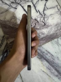 آيفون ١٥ برو ماكس • ٢٥٦ • بطارية ٨٥
