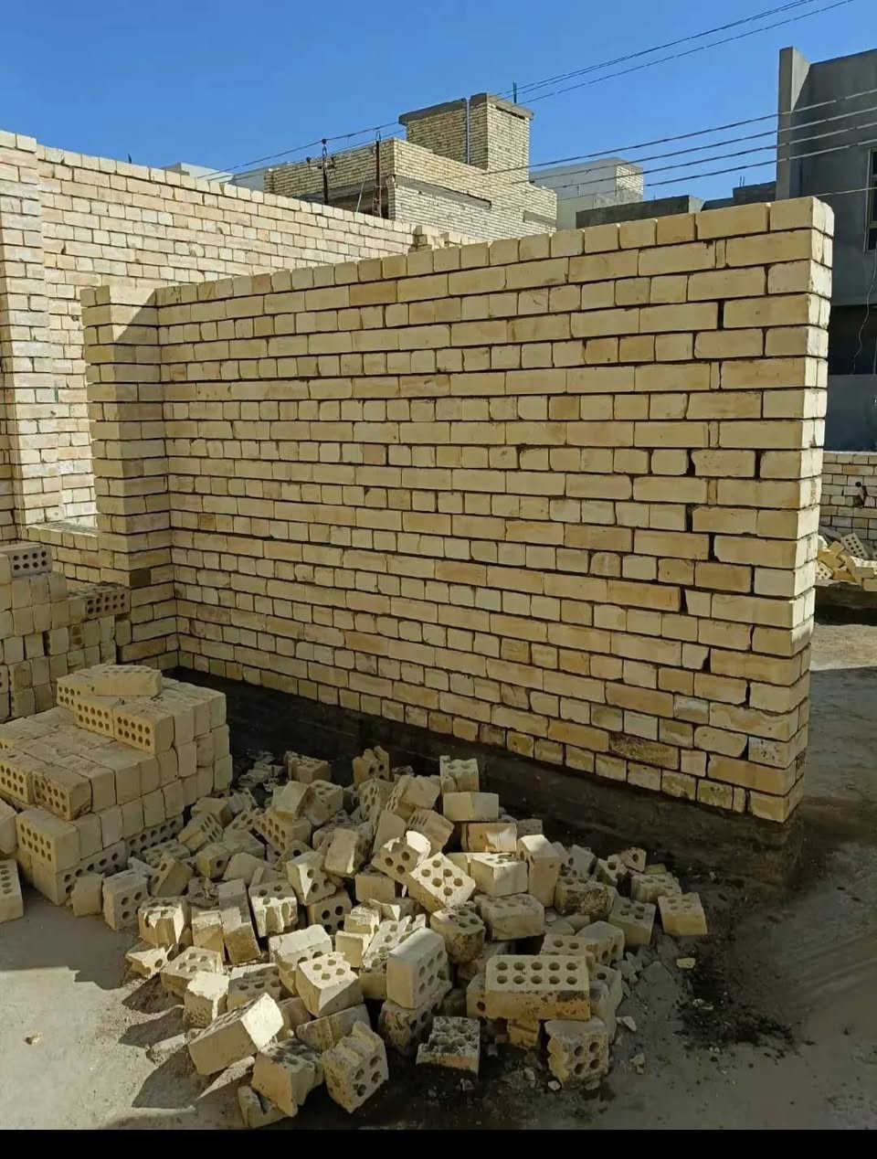 يا الله
السلام عليكم 
شوف الشغل واحكم 
خلفات  بناء 2 متفرغين حاليا 
شغل بما يرضي الله وصاحب العمل والتزام في العمل 
الشغل قطعي أو على الدبل مع التساهل بالأسعار 
شغلنا بغداد فقط كرخ ورصافه 
تنضيف الموقع من مخلفات البناء
تكعيد الأبواب والشبابيك 

متوفر واتساب  ***********
