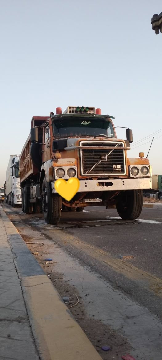 سلام عليكم فالفو للبيع موديل 82 مكفوله كفاله عامه السعر 20وبيها مجال رجاءن الموشراي لا يتصل 
اتصال ***********
