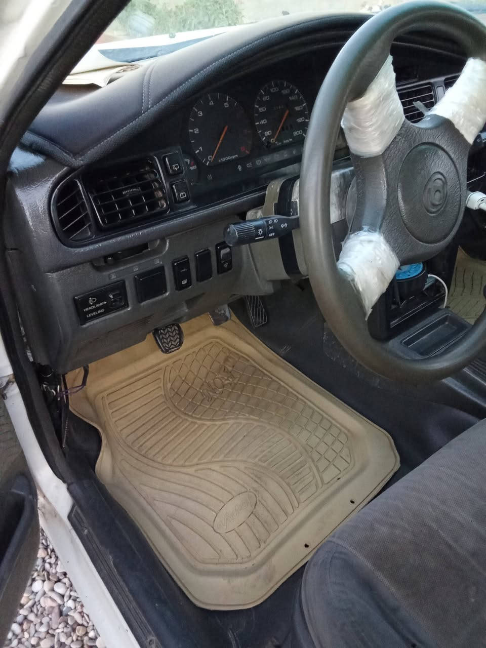 السلام عليكم سياره مازدا للبيع مقفوله على كل عيب رقم كركوك للاستفسار خابرني على الموبايل ***********
