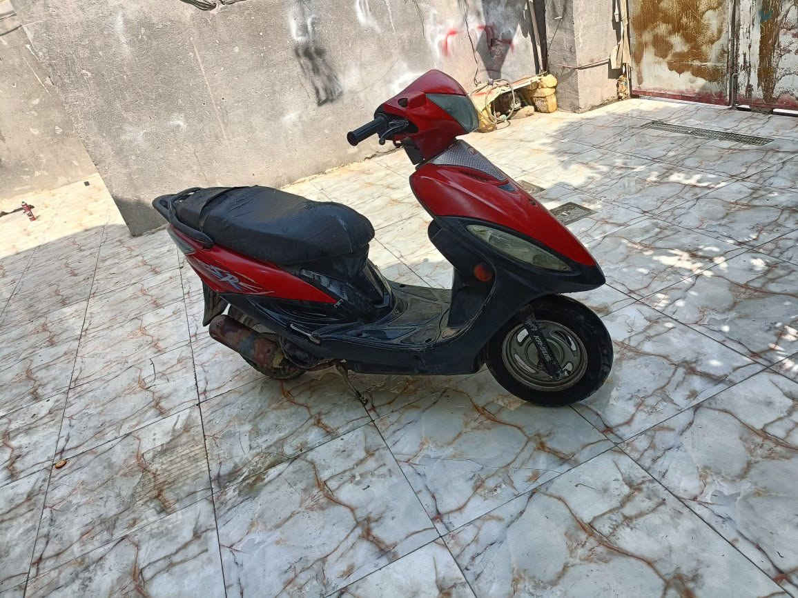 جي فور • نهضه قويه • سلف