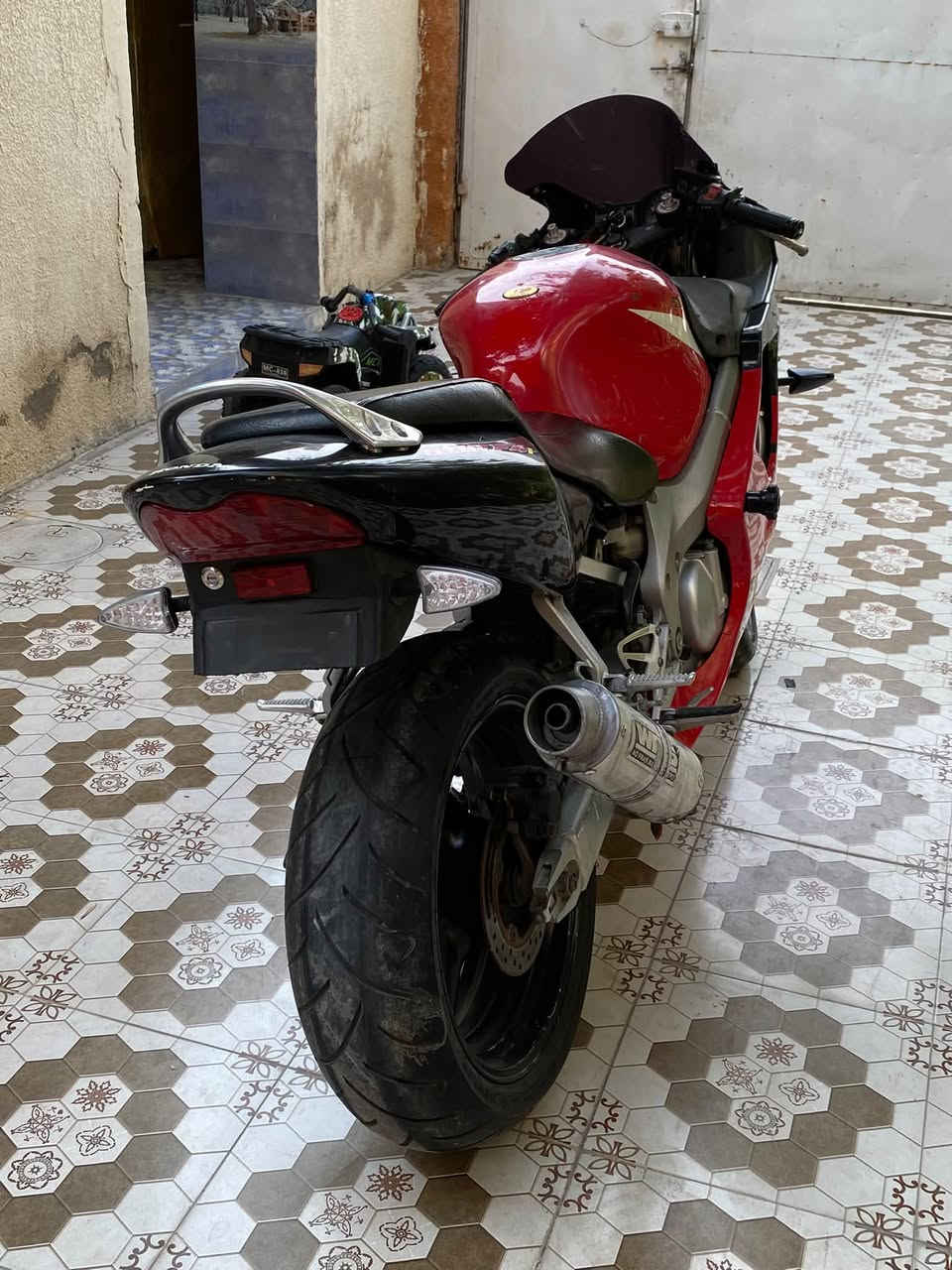 افوراي • ٢٠٠٦ • محرك جديد
