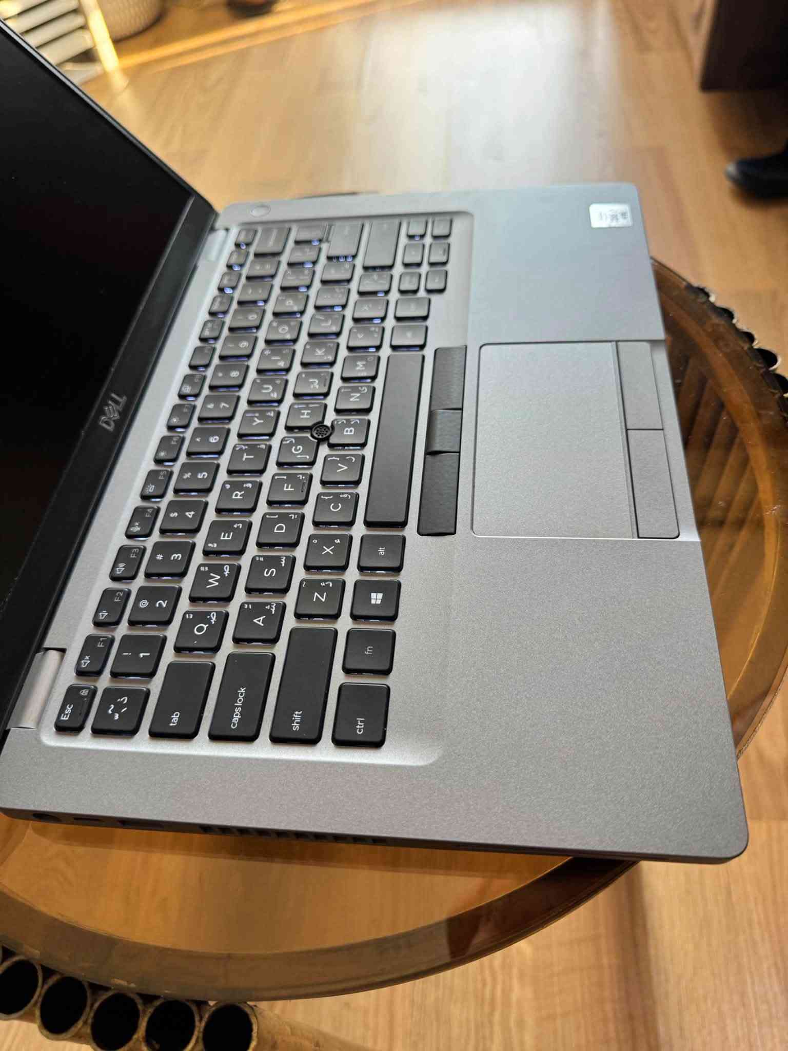 السلام عليكم
لابتوب DELL LATITUDE 5410 سلفر مواصفات حديثة وقوية 
كور اي سفن جيل عاشر كارت شاشة خارجي 
مواصفاتها 
Core i7 10810u كور اي سفن جيل عاشر 
Ram 8 كيكا ddr4
هارد ssd nvme m.2 256كيكا 
كارت شاشة داخلي intel (4كيكا) 
حجم الشاشة 14.1 ips full hd 
كيبورد ضوئي عربي انكليزي 
لابتوب تشغل البرامج الهندسية والتصميم والبرمجة والامن السيبراني 
لابتوب نضيفة كلش ومعتني بيها وبنضافتها 
ملحقاتها شاحنة اصلية وجنطة 
مكاني بغداد الاسكان واذا انت من غير محافظة اكدر ادزها بشركة توصيل 
السعر 450 الف 
***********

نص مكتوب في الصور:
- Current Date/Time: Saturday, August 29, 2026, 4:56:23 PM
- Computer Name: DESKTOP-VQEESF0
- Operating System: Windows 10 Pro 64-bit (10.0, Build 19045)
- Language: English (Regional Setting: English)
- System Manufacturer: Dell Inc.
- System Model: Latitude 5410
- BIOS: 1.42.0
- Processor: Intel(R) Core(TM) i7-10810U CPU @ 1.10GHz (12 CPUs), ~1.6GHz
- Memory: 8192MB RAM
- Page file: 3229MB used, 6482MB available
- DirectX Version: DirectX 12
