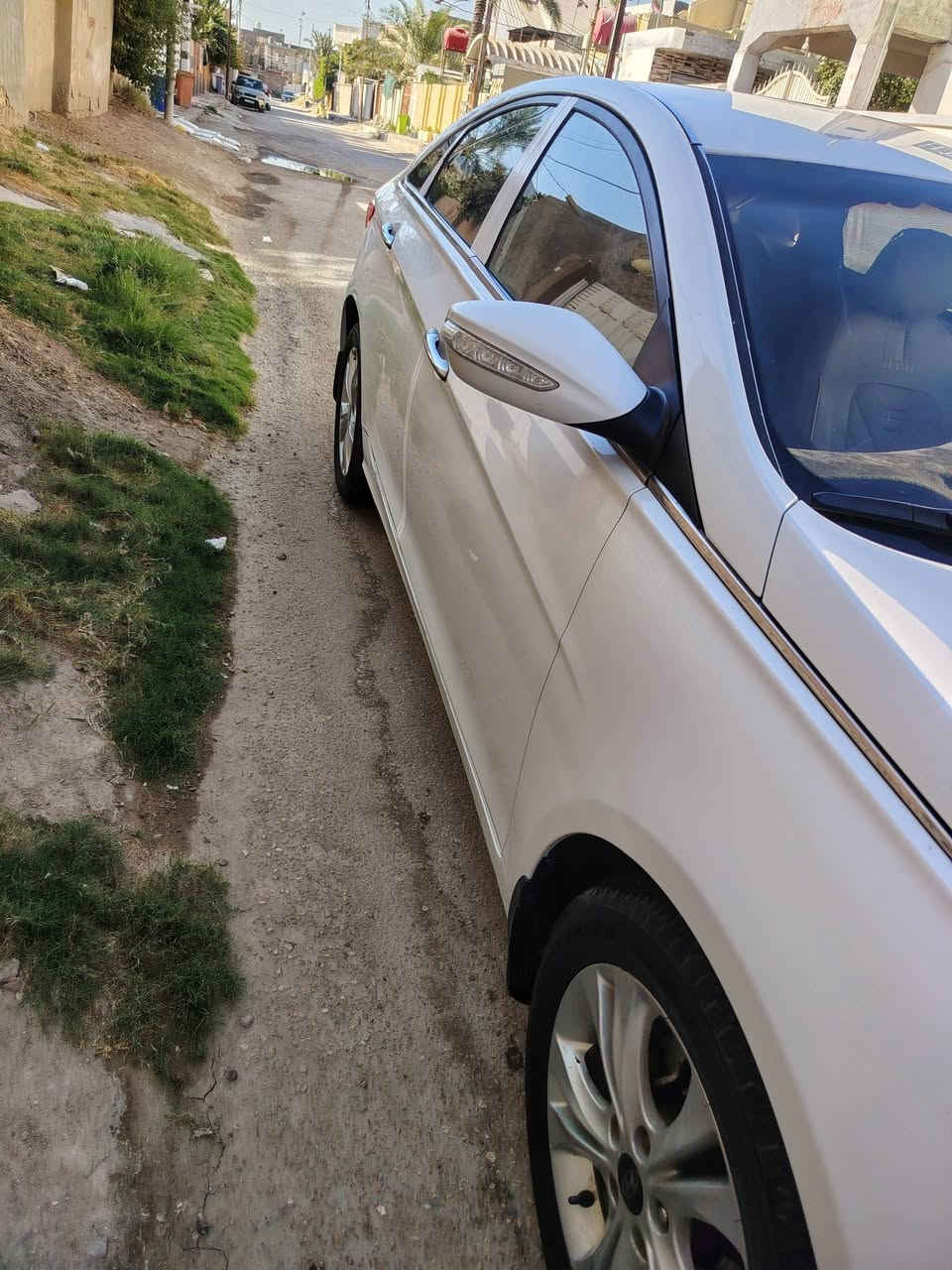 سلام عليكم سوناتا موديل ٢٠١٢ خليجي السياره تحكم استيرن مري شفط قطعتين تبريد حساس خلفي السياره بيه فقط جاملغ امامي مبدل ومصبوغ والسونار مرفق حداديه شادله زيرو جديده ومحرك وكير وتبريد جديده السعر ١٢٠ وبي مجال ***********
