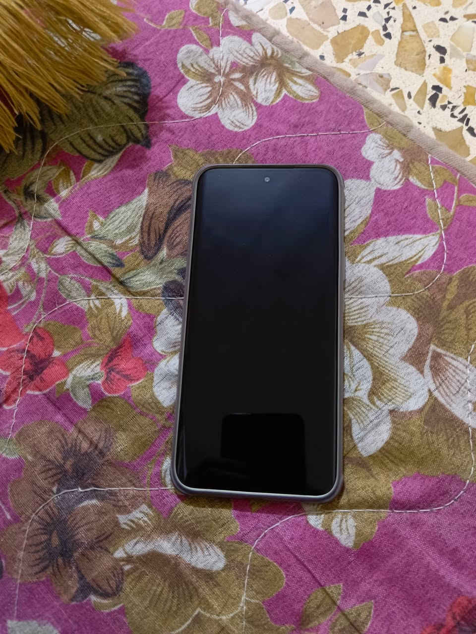 السلام عليكم جهاز للبيع تكنو سبارك 40 برو جهاز نضافته 99/100 السعر 280 *********** واتساب وتصال اكتب تم ادخلك خاص
