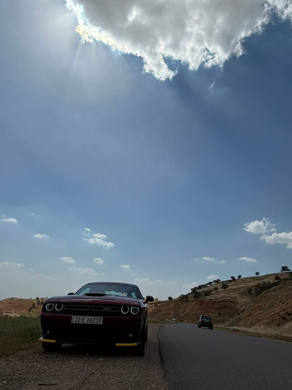 السلام وعليكم

للبيع دوج جالنجر 2019 

وارد امريكي حادث جاملغ و بنيد و اجه بيها جاملغ خلفي كلير
يعني صبغ 4 قطع

السيارة جديده و مناقصها اي شي 

فول مواصفات عدا الفتحة :

شاشه جبيره 

كار بلي

تحكمات ستيرن

كشنات كهرباء

و بعد بيها مواصفات مذاكرهن

رقم اربيل ب اسمي تريد تحويل او وكاله

رايدها 150ورقة  و بيها مجال

مكاني بغداد شارع الصناعة

***********

***********
