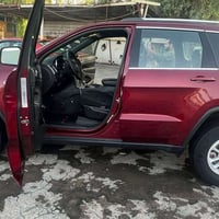 🚗 جيب جراند شيروكي (لاريدو) 2020 - للبيع المواصفات العامة:  الموديل: 2...