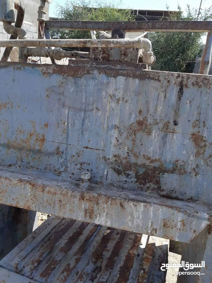 معمل كاشي نظيف وشغال مع قوالب السعر مليون
***********
الكرنه الشرش

