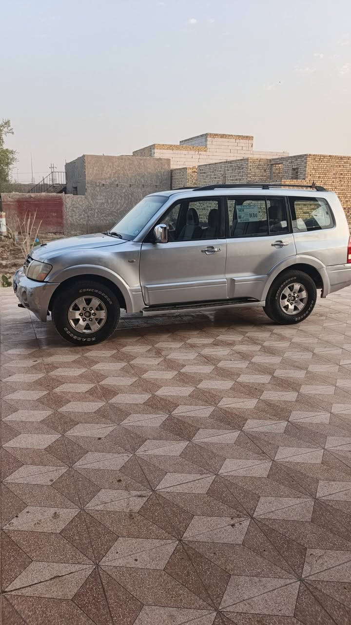 للبيع باجيرو موديل 2007 باسمي إنكليزي بغداد سنويه لغاية 27 محرك وكير خير من الله حداديه جديدة السيارة مصبوغة حزام بيه ضربة بالباب الخلفي موضحه بالصوره سعره 65 بيه مجال للاستفسار ***********

