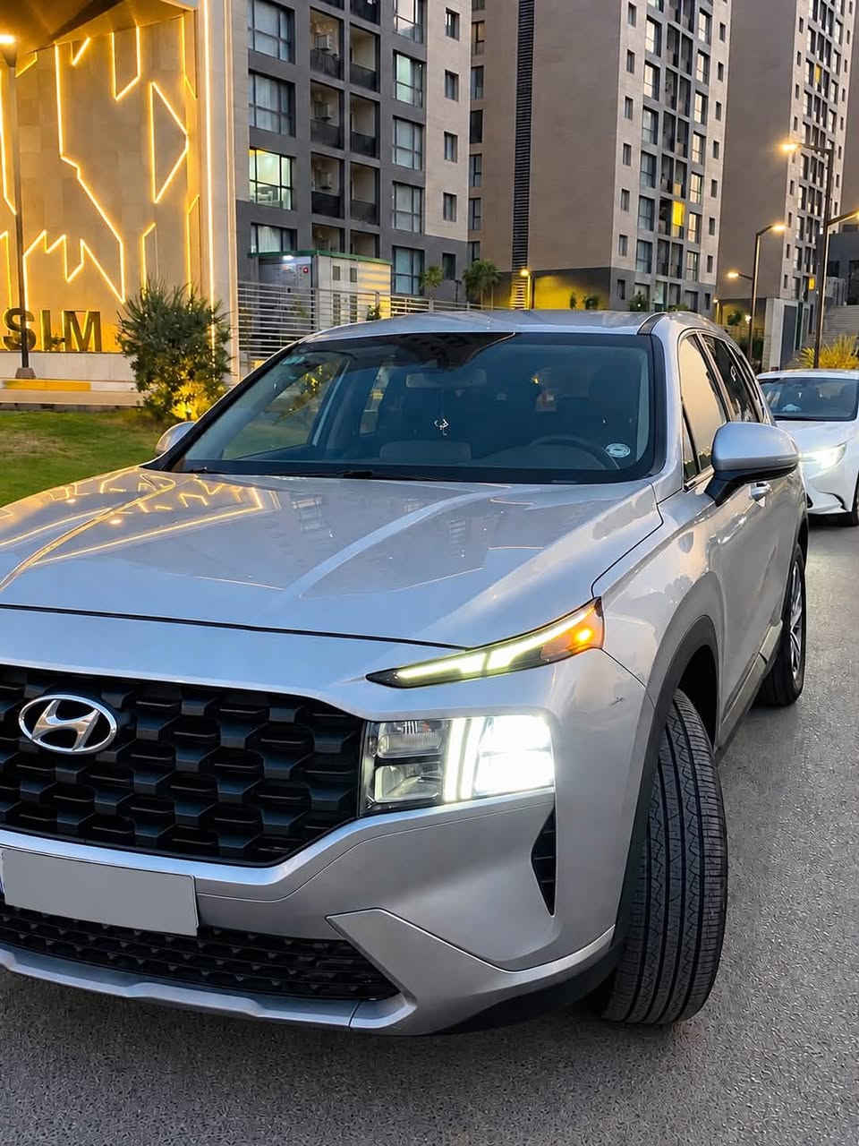 سنتافي موديل 2022   وارد امريكي السياره
ماشية 89 مرقمة أربيل هزه وفحص وترقيم جديد شرط التحويل بأسم المشتري او وكالة عامة بالسيار ضرر السياره مثل موضح ب الصوره بابين مبدلات او   كفالة عامة عالفحص ايرباك سليم بجم كبس 
حجر البيئه بلادي 
السياره مابيها نقص برغي جاهزه
2500 محرك  تنفس طبيعي المكينه .نصف مواصفات / سويج
رادار امامي خلفي جانبي 
أنظمة قيادة 4 
comfort
sport
smart
snow
-- اطفاء ذاتي
اوتو هولد
سونار خلفي
مانع انزلاق
كيرها يجي  دكم 
تبريد منفصل 
تبريد قطعتين
فول تحكم استيرن جهتين
شاشة تدعم كار بلي  مع كامرا خلفية
مانع انحدار 
مانع تصادم امامي خلفي 
تحديد مسار قيادة آليه 
شفتات استيرن 
شاشة اعطال 
منافذ شحن امامي خلفي 
وباقي المواصفات معروفة
سعر 175 وبيها مجال ان شاءالله
***********
