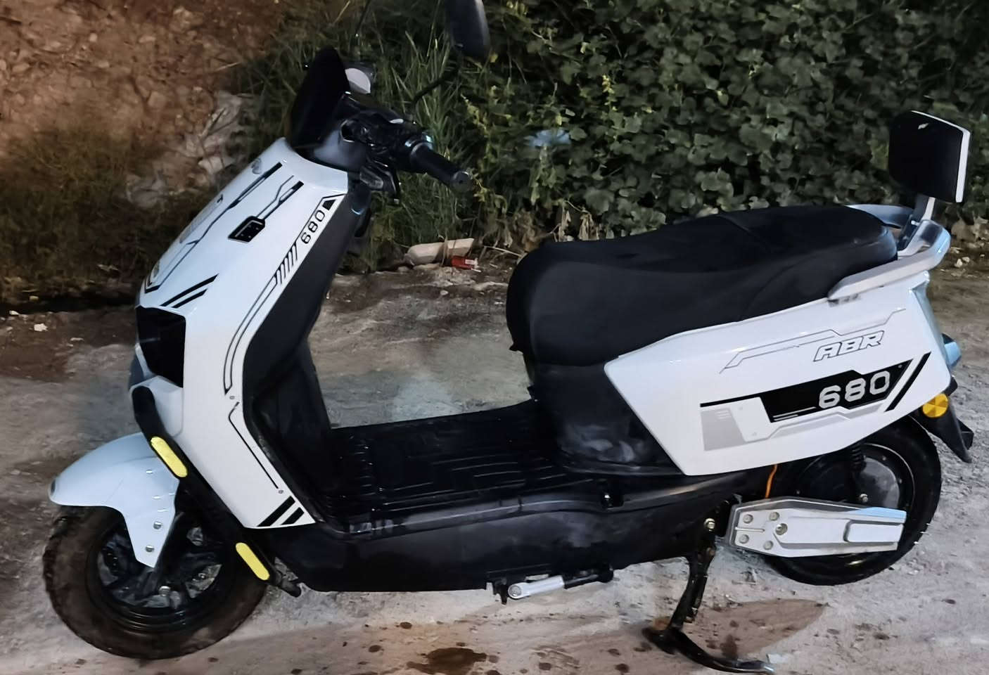ABR 680 • ٢٠٢٥ • ٦ بطاريات ٧٢ فولط