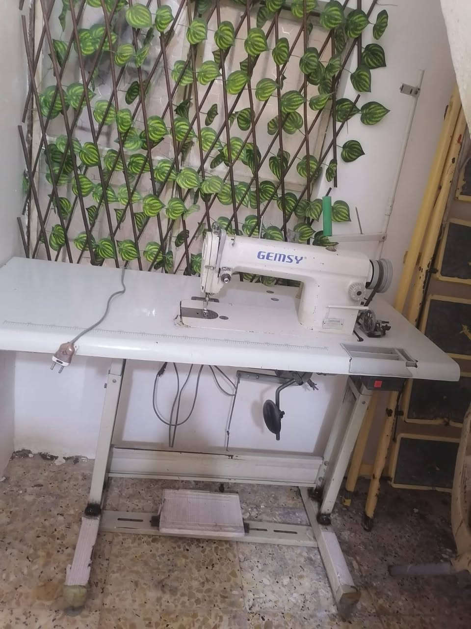 السلام عليكم ماكينه خياطه النوع جمسي رجالي جاهزه مع الميل شغاله اشتريتها للاهل وما يعرفوا لها اللي تريده يتصل ابو خيره ويتدلل السعر 160 مكاني نجف‏‪***********‬‏
