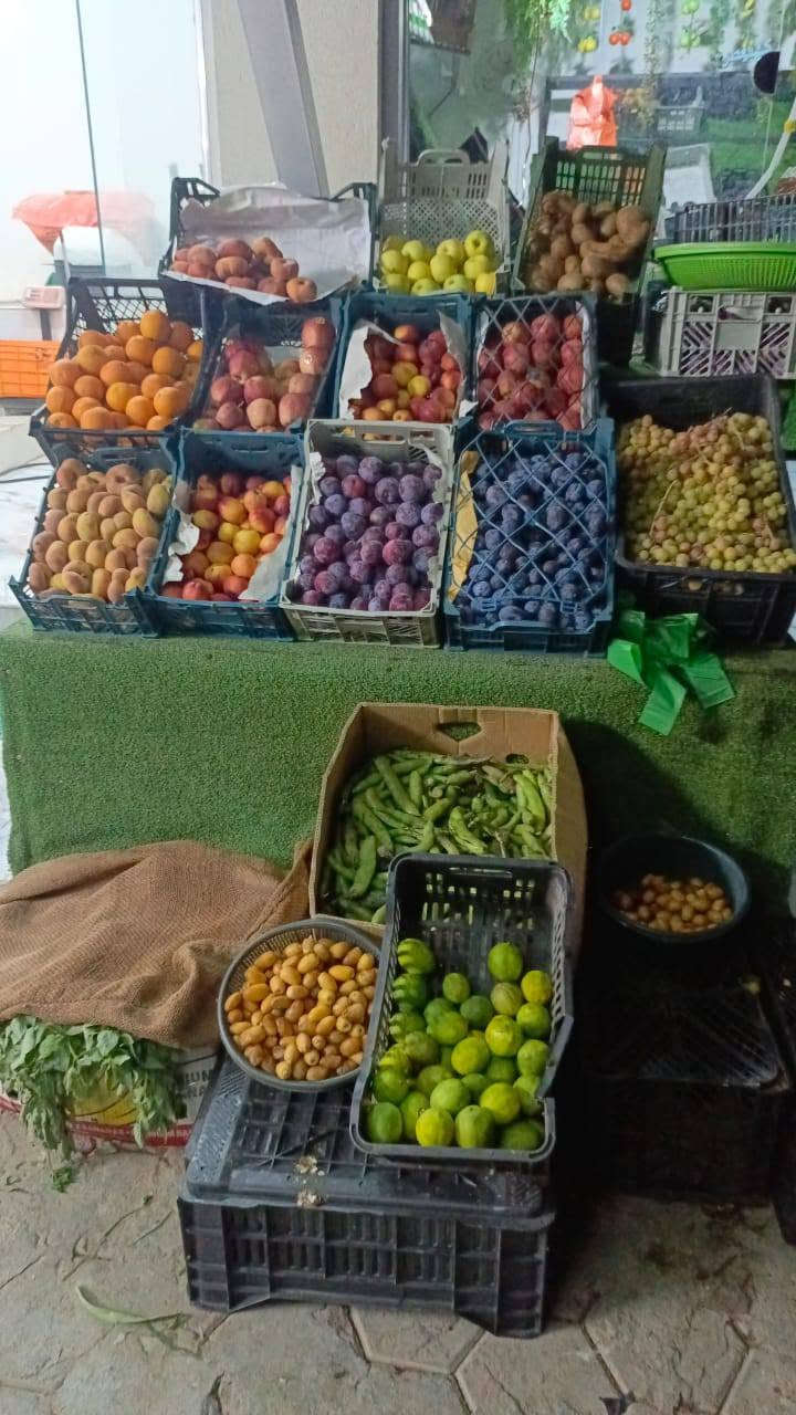 محل للبيع مخضر محل خير من الله بس مافرغ بل دوام محل مرتب متعوب عليه وياا سبلت شوفت عينك محل دخل خير من الله بل يوم سعر تعالي خاص شراي بيه خير ويدالل *********** سايدين مال حي رافدين قرب مدرسه اسد بغداد مقبيله
